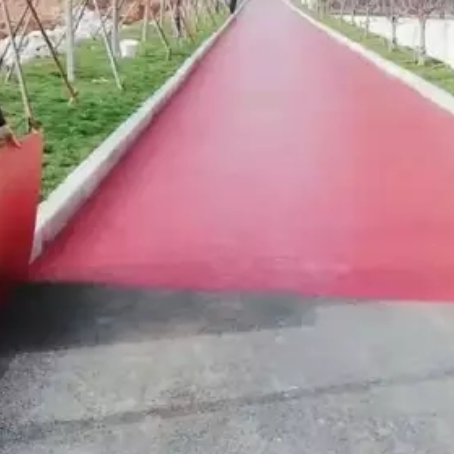 来宾​ 彩色路面喷涂翻新是一种低成本